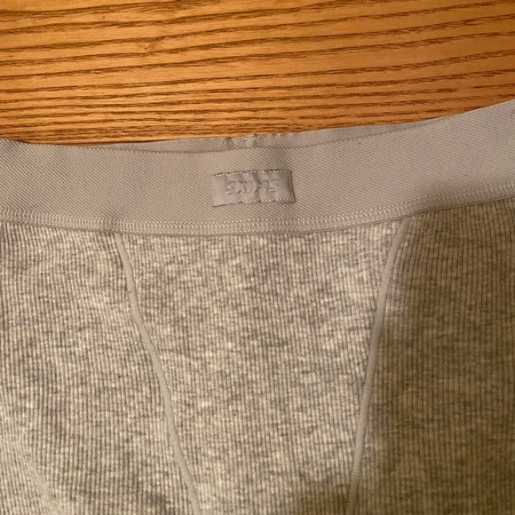 SOLD ‼️‼️ - SKIMS cotton rib boxer - Picture 5 of 6